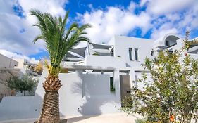 Marquise Suites - Adults Only